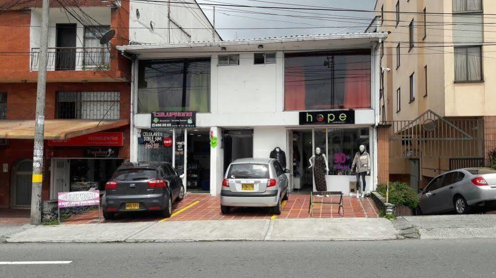 Hostal Deluxe Santander Manizales Exterior photo