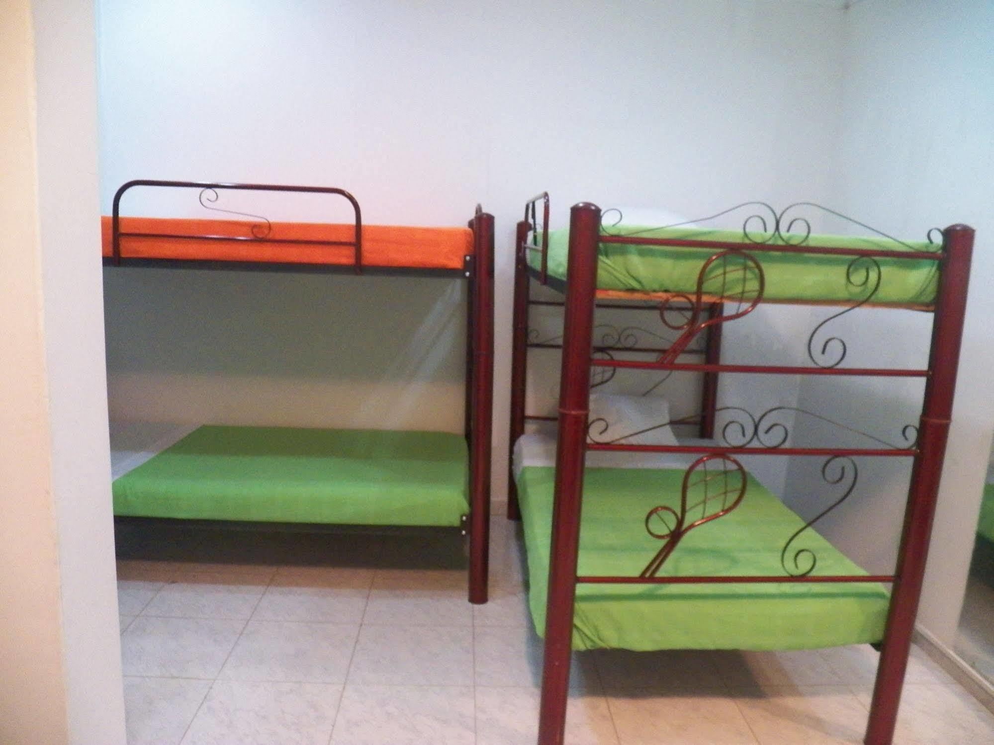 Hostal Deluxe Santander Manizales Exterior photo